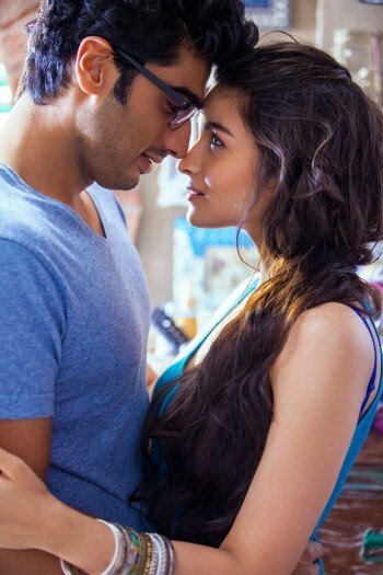 Pics: Alia Bhatt and Arjun Kapoor sizzle as a couple in Offo song from 2 States The song shows a modern-day young couple and their campus love